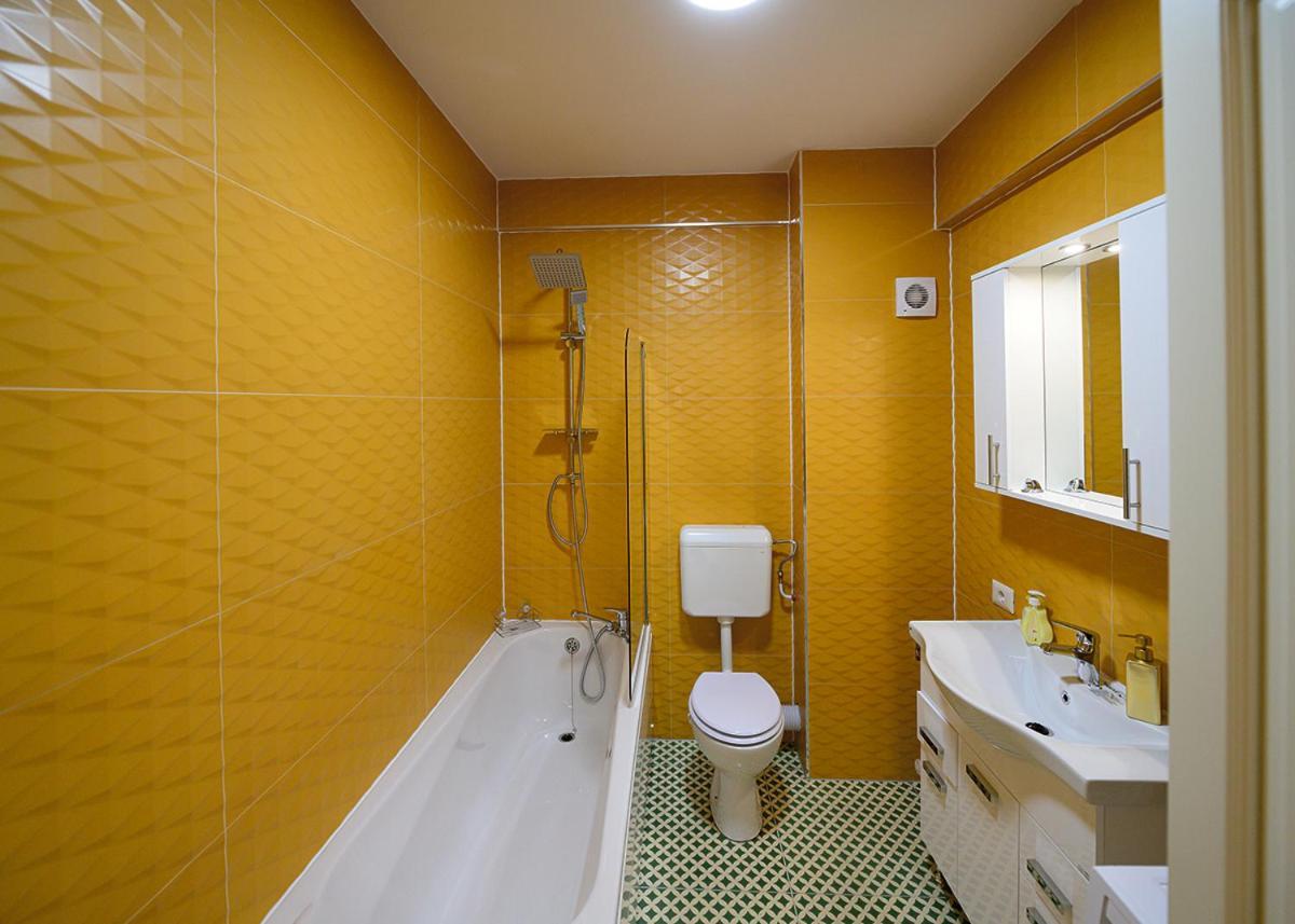Apartament Laur Gura Humorului Exterior foto